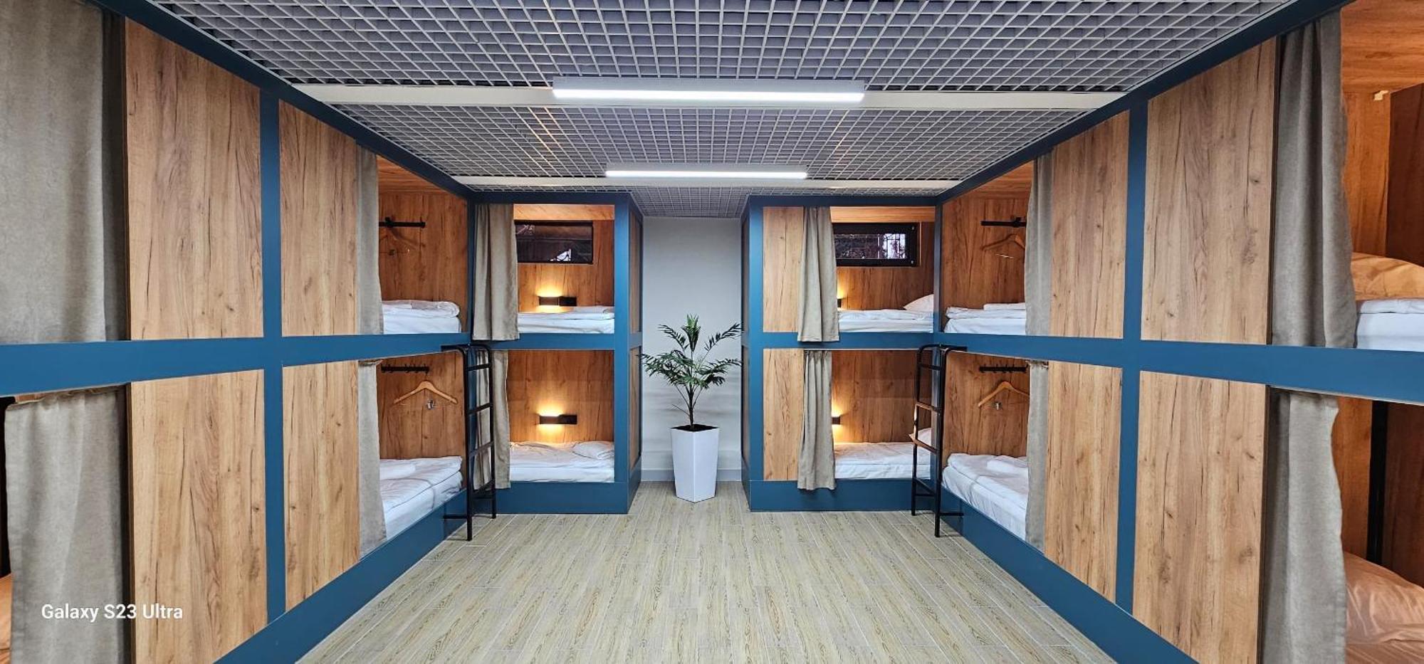 Ocean Hostel Osh Exterior foto
